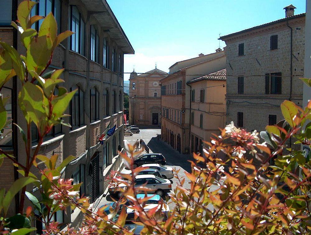 Hotel I Duchi Camerino Exterior foto